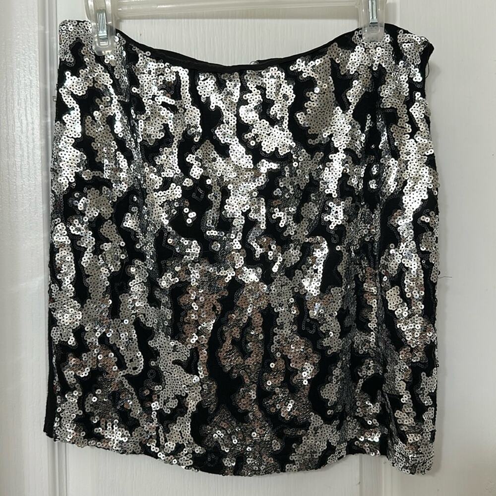 Maite perroni black and silver sequin skirt size 1x